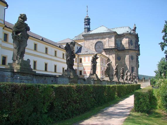 Penzion U Pesiku Cerveny Kostelec Exterior photo